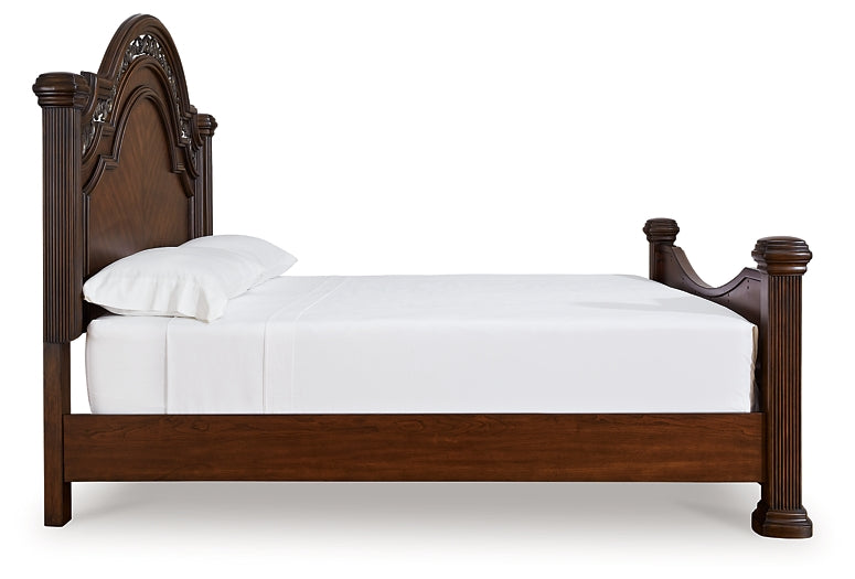 Lavinton Poster Bed