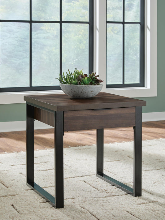 Ashley Express - Wickman Falls Square End Table