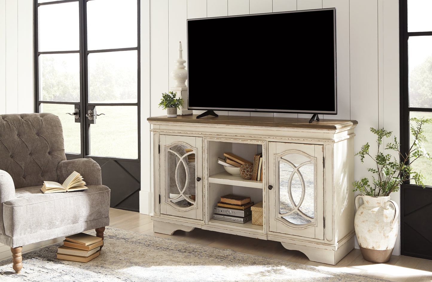Realyn Large TV Stand