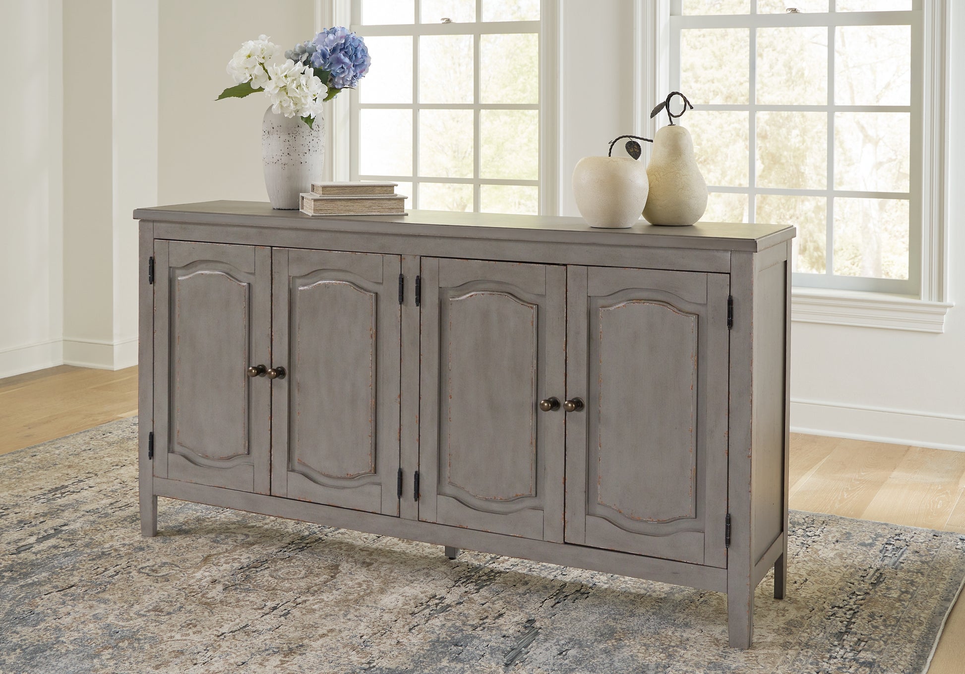 B and m clearance furniture paint